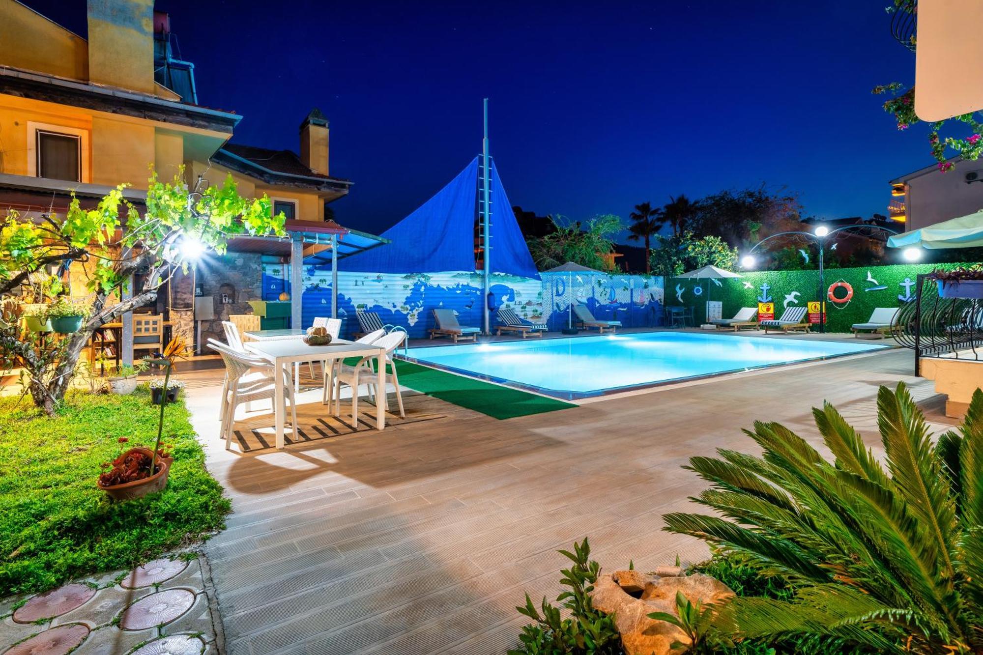 Dedeminn Garden Hotel Гьочек Екстериор снимка