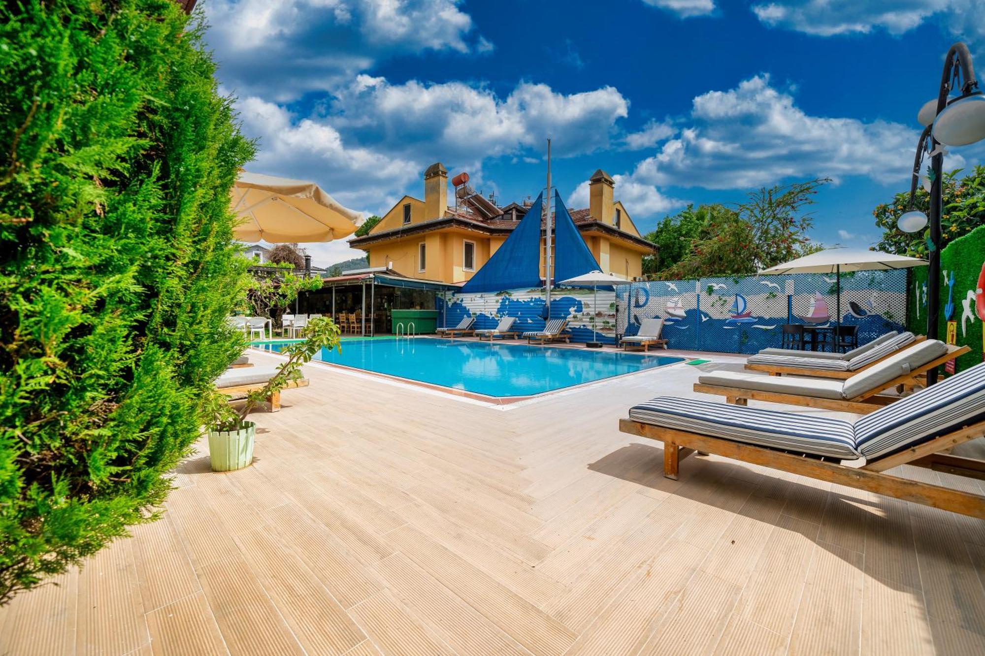 Dedeminn Garden Hotel Гьочек Екстериор снимка